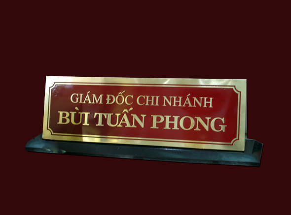Biển chức danh để bàn - Biển Quảng Cáo BAV - Công Ty TNHH Truyền Thông Và Marketing Bí ẩn Việt